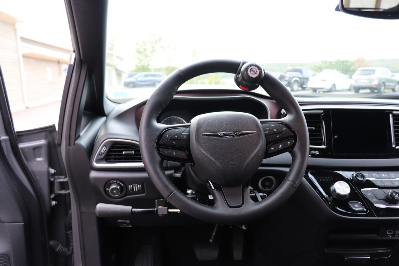 push/pull left hand hand control driving aid