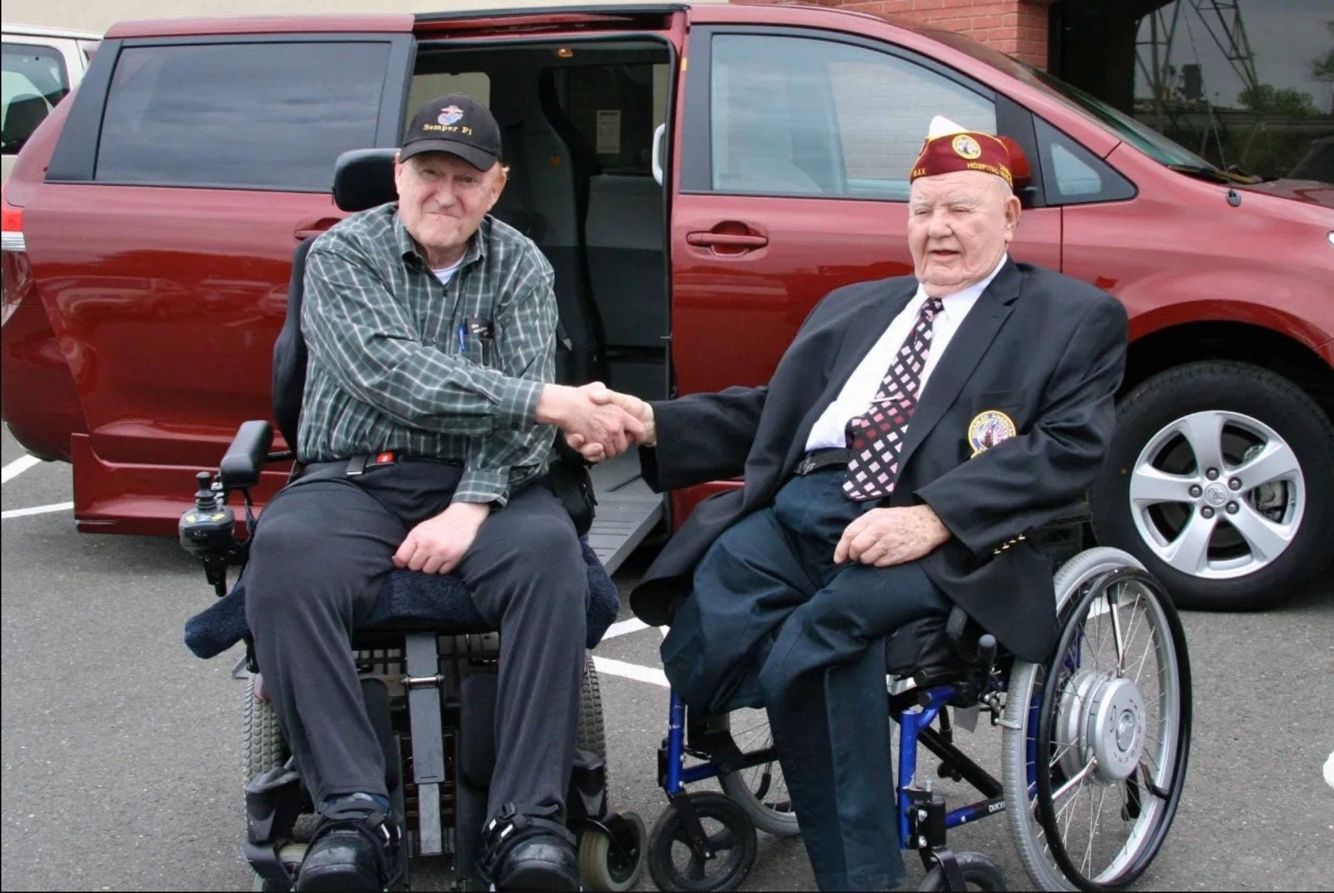 toyota sienna hybrid wheelchair van
