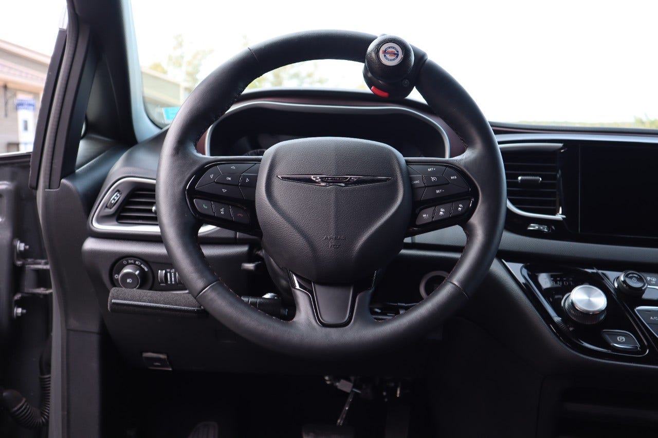 push/twist right hand hand control driving aid