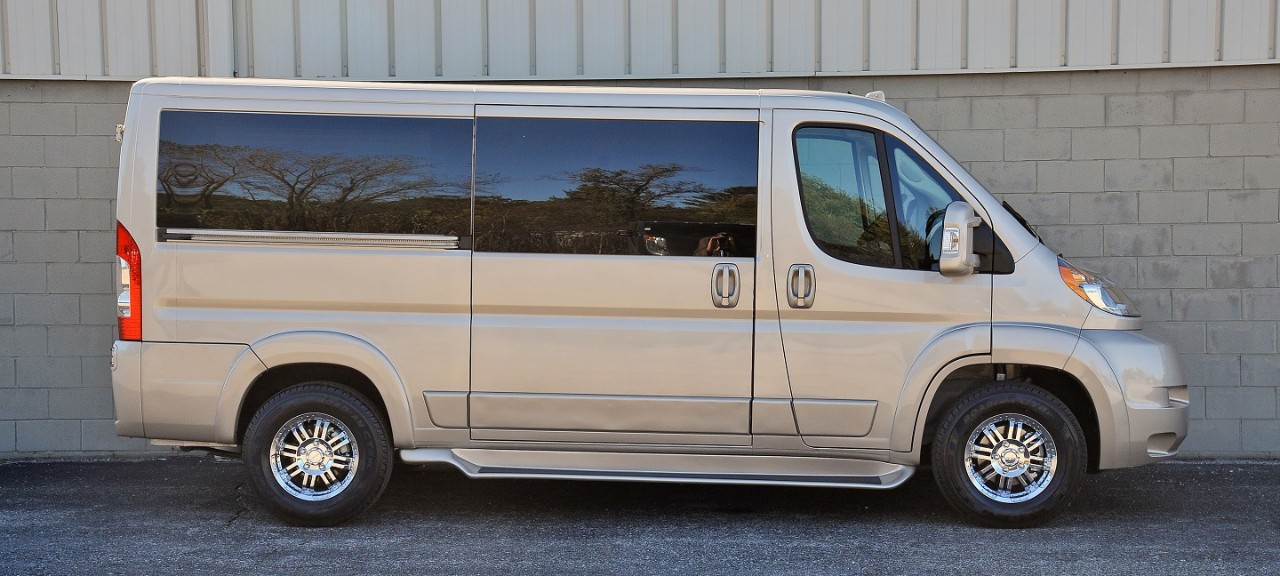 wheelchair accessible full-size van