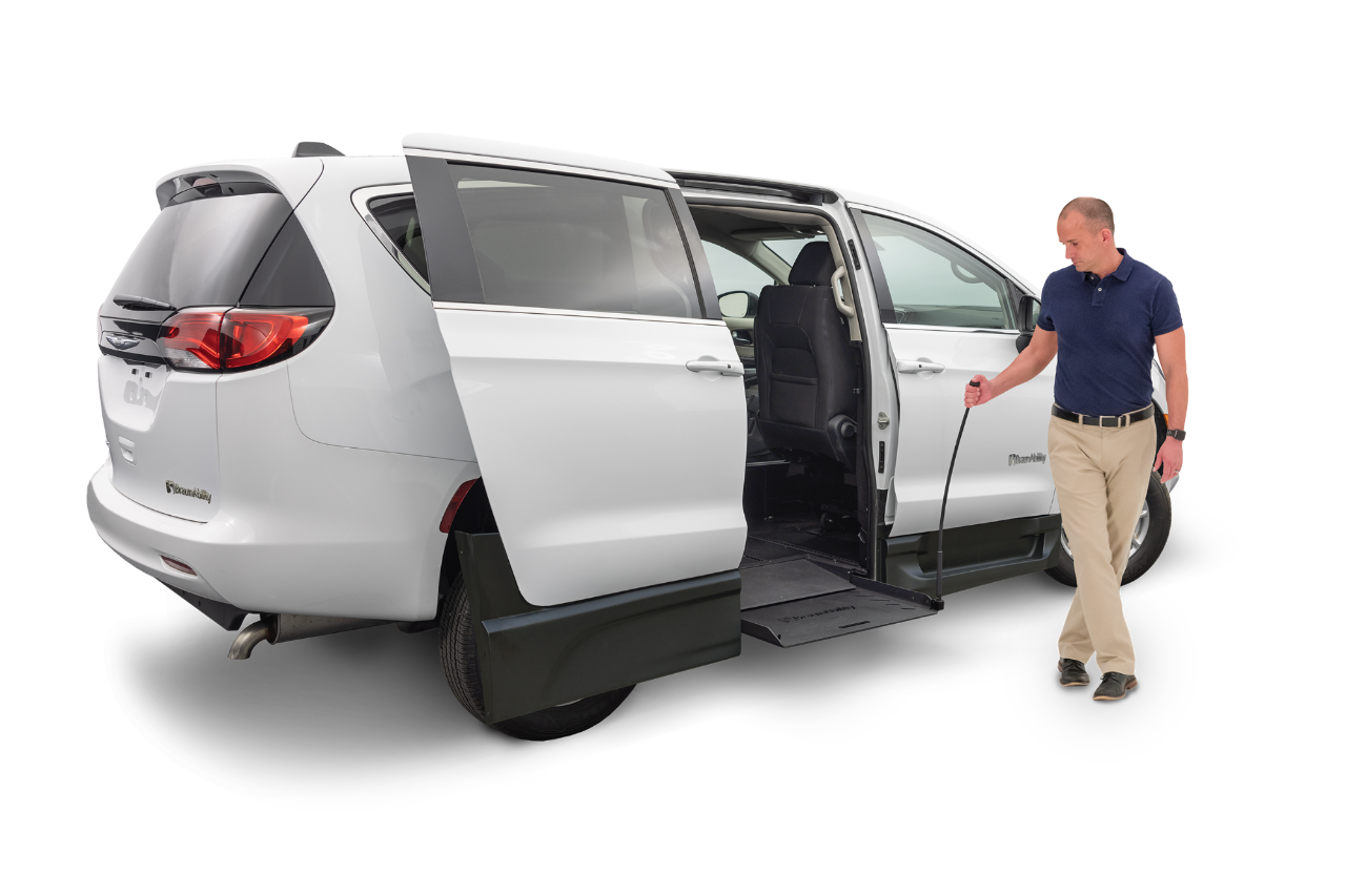 Chrysler ADA Infloor Wheelchair Van BraunAbility