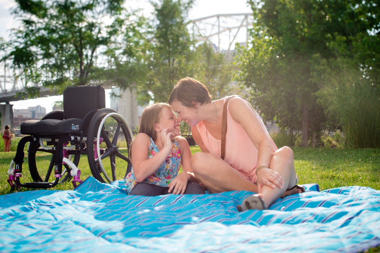 Child and mom on a picnic