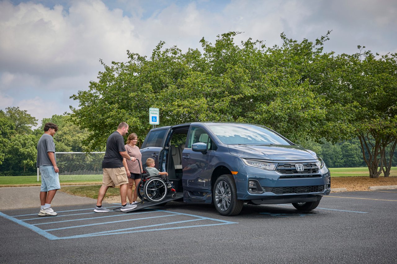 BraunAbility Honda Odyssey Wheelchair Accessible Van