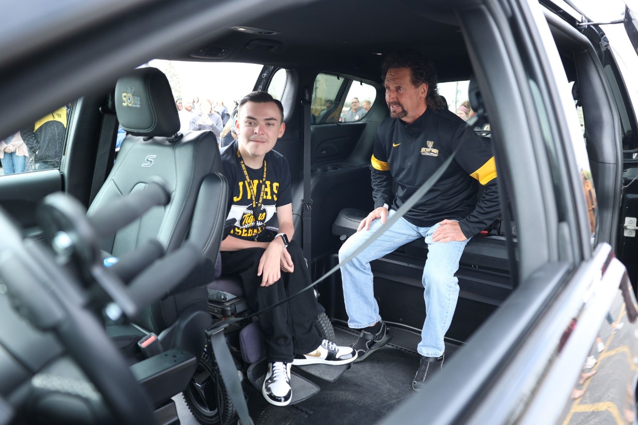 Lawson Sizemore’s Limited-Edition BraunAbility Wheelchair Van